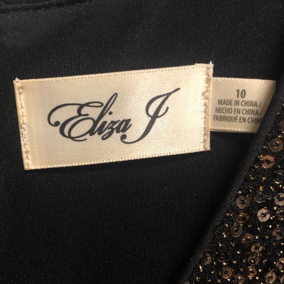 Women’s gold sequinned dress - Picture 4 of 12